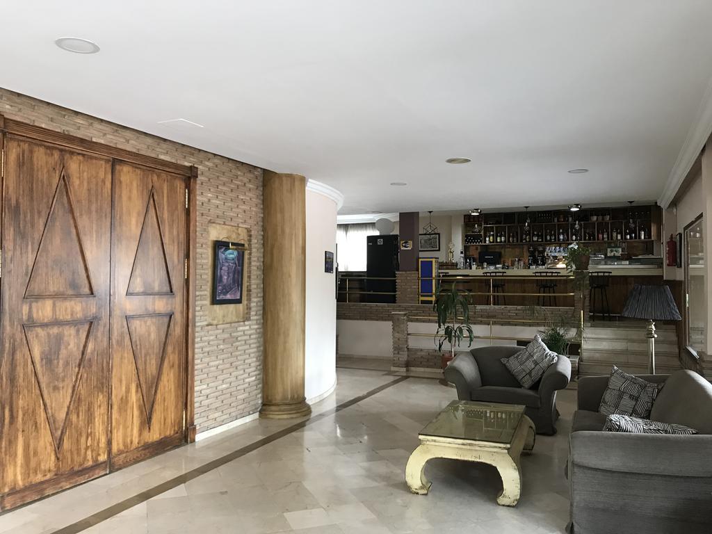 Los Galanes Armilla Exteriér fotografie