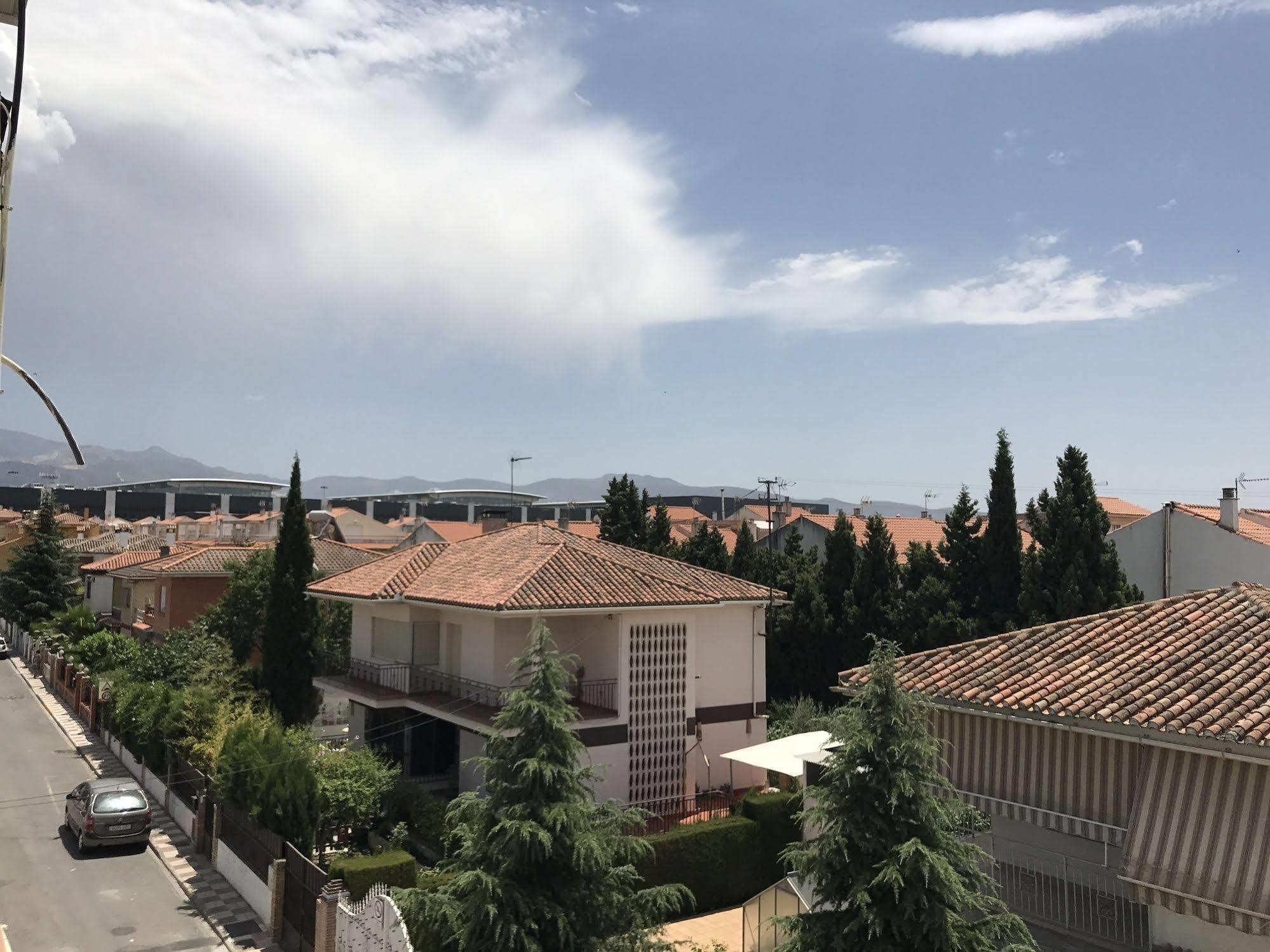 Los Galanes Armilla Exteriér fotografie
